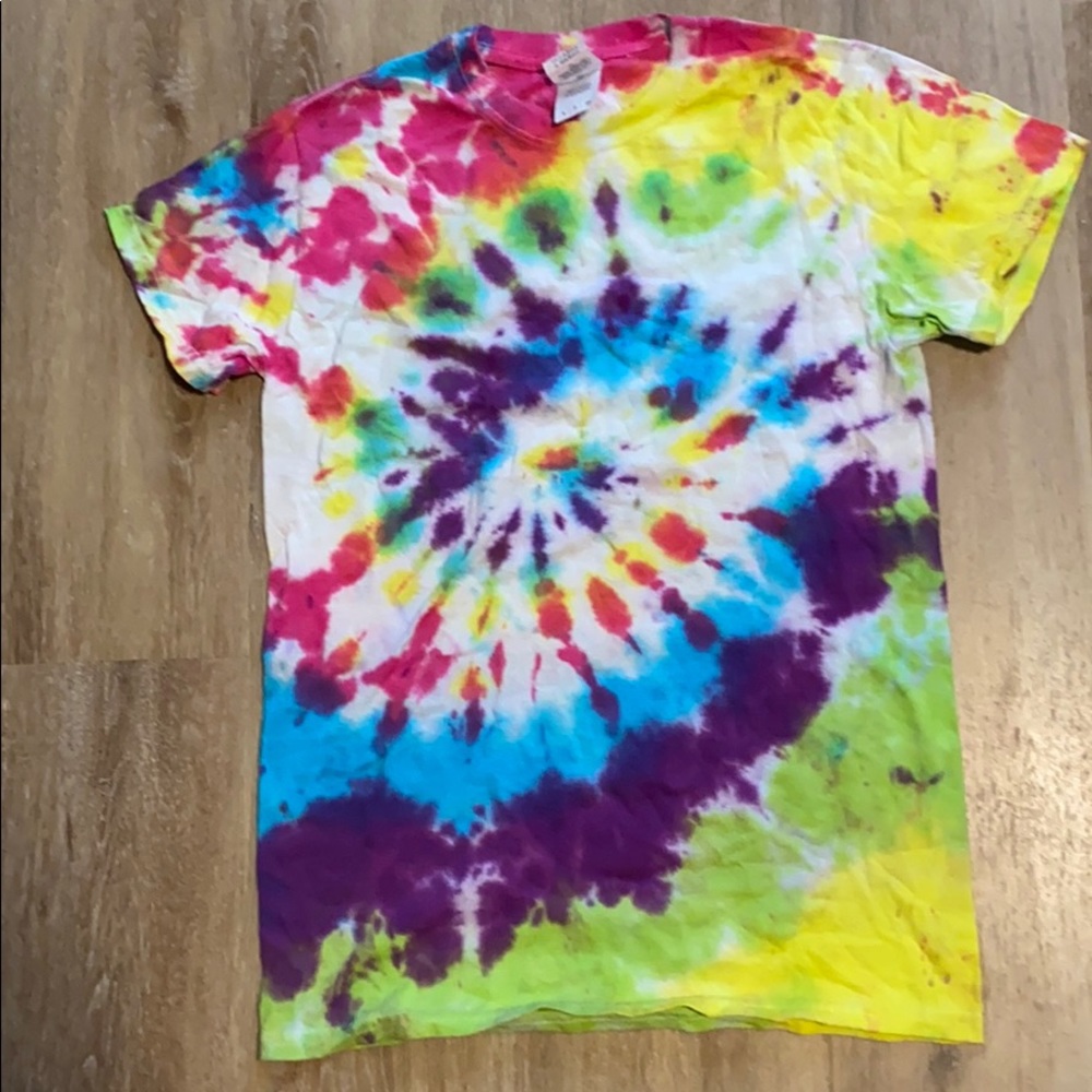 Tie dye tee